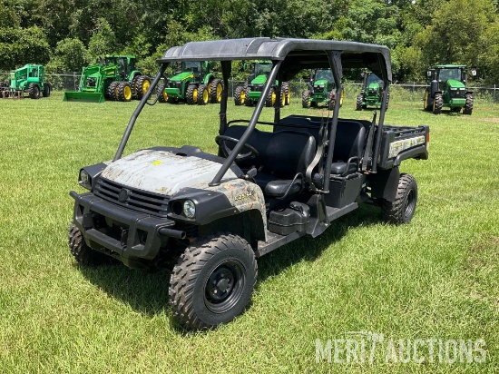 2014 John Deere 825I Gator
