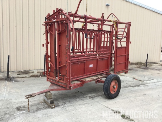 Palco portable cattle working chute
