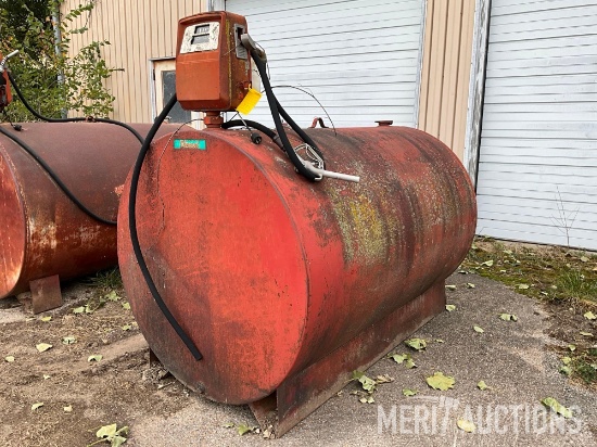 500 gal. fuel tank with pump