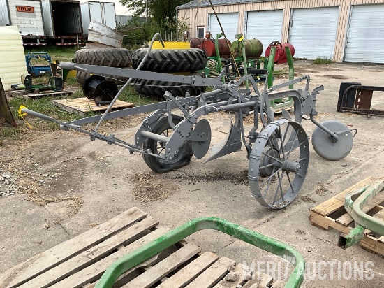 Vintage John Deere 2 bottom pull type plow