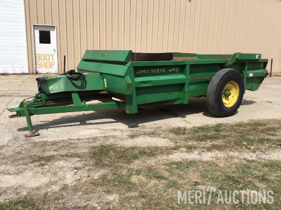 John Deere 450 hydra push manure spreader