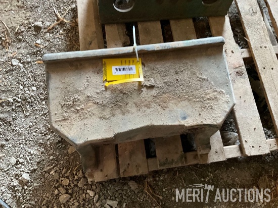 John Deere weight bracket