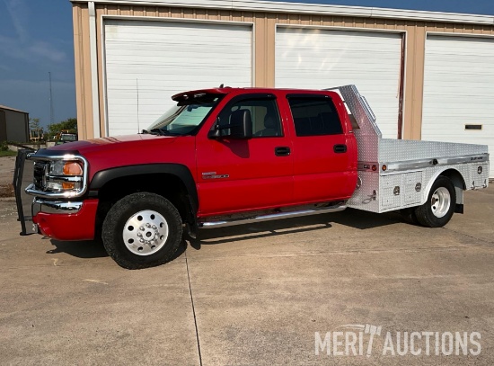 2006 GMC 3500 4wd 4 door dually pickup