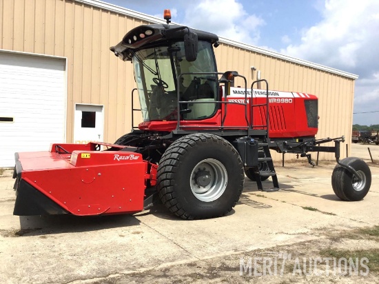2019 Massey Ferguson Hesston WR9980 self-propelled moco