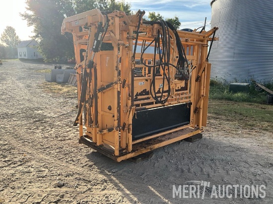 Foremost hyd. cattle working chute