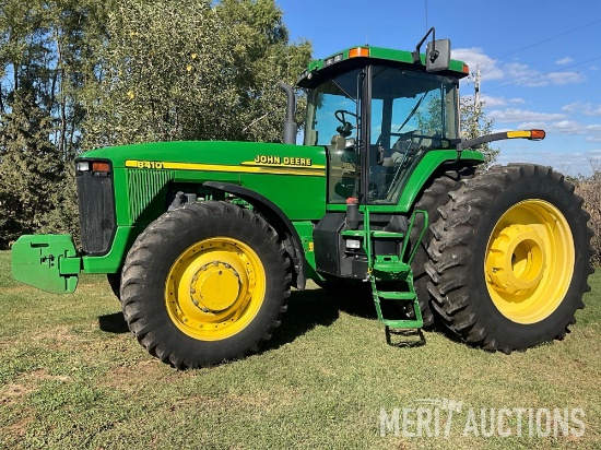 2001 John Deere 8410 MFWD tractor
