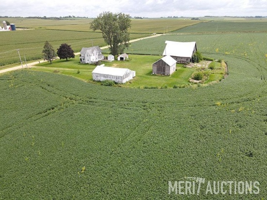 TRACT 3: Country Home and 2.20 SURVEYED ACRES 2585 130th Street | Delmar, IA 52037