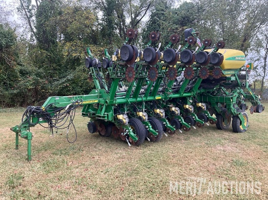 2007 John Deere 1790 16/32 Row Planter