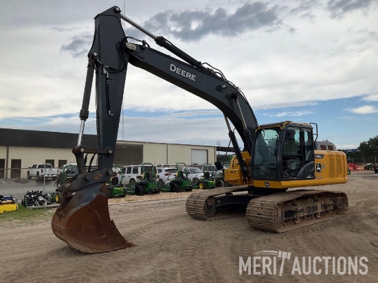 2022 John Deere 210G LC Excavator