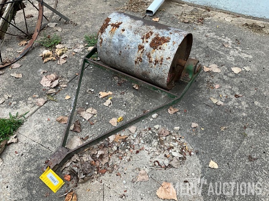 Link Belt 32in. Pull Behind Yard Roller