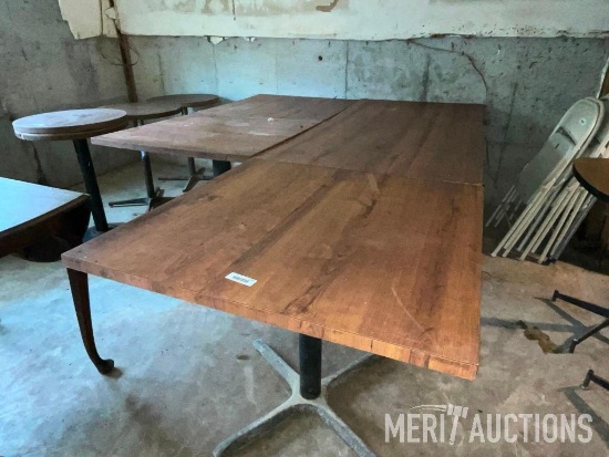 (5) Square Tables