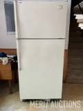 Whirlpool Refrigerator with Top Freezer