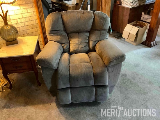 Lazy Boy power recliner