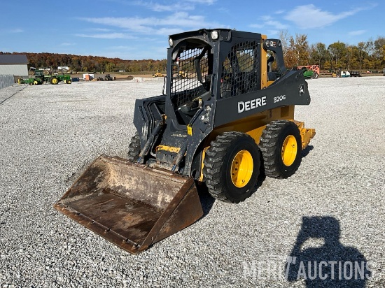2019 John Deere 320G Skidsteer