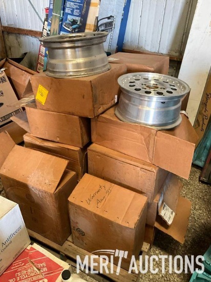 Pallet of (21) aluminum rims