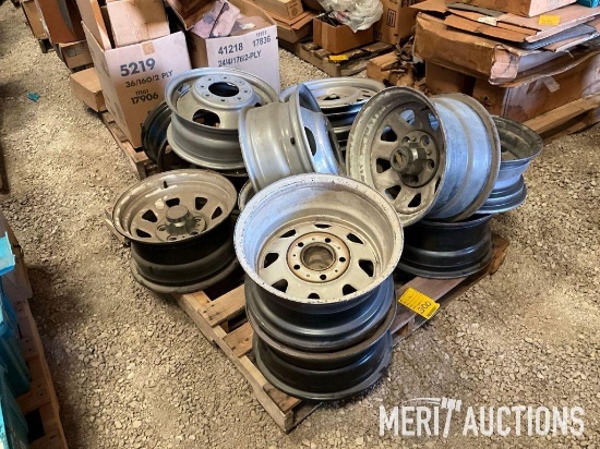 Pallet of assorted steel rims