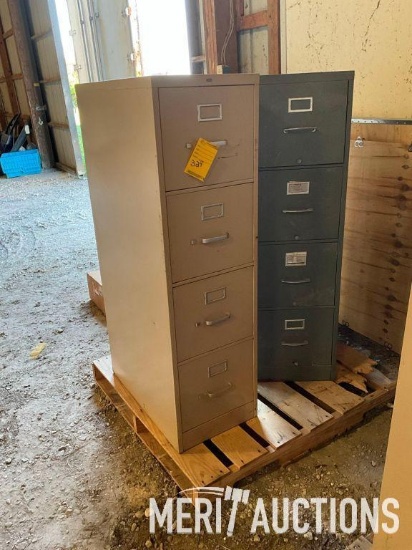 (2) 4 drawer metal file cabinets