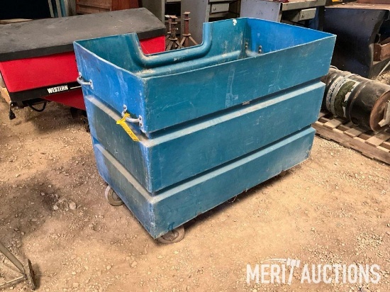 Plastic roll around trash bin