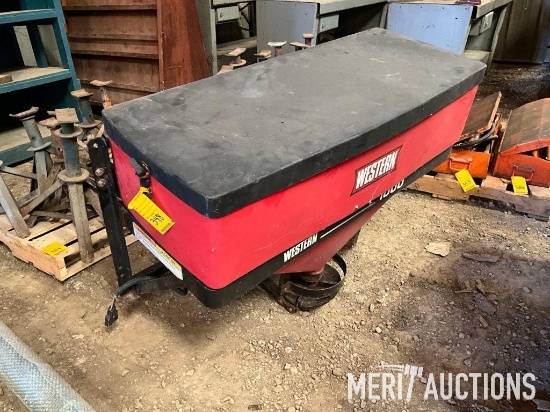 Western 1000 rear, receiver mount salt spreader