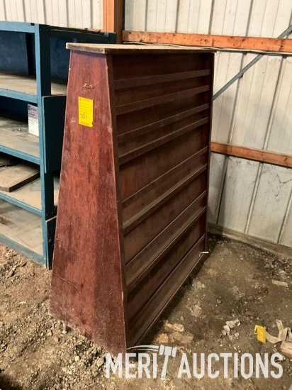 Roll around catalog rack