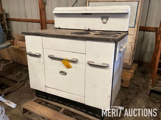 Vintage Monarch 4 burner cook stove