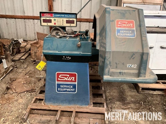 Sun 1742 wheel balancer