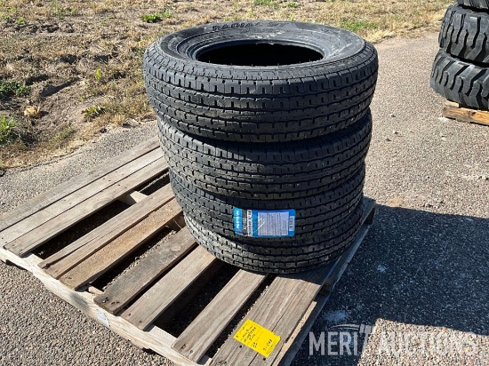 Set of 4 Montreal ST205/75R15 Trailer Tires