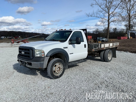 2007 Ford F450 Flatbed Truck