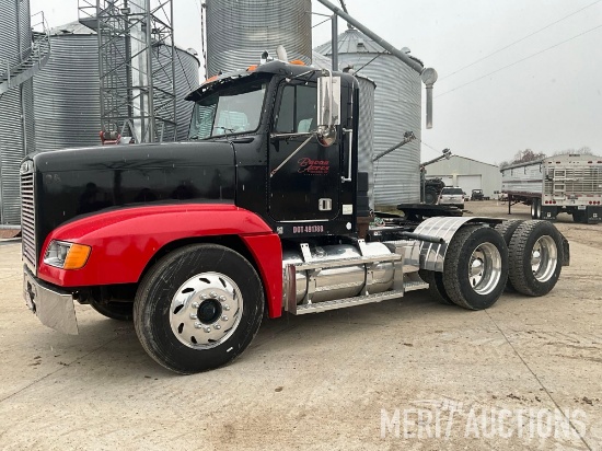 2001 Freightliner Day Cab Semi