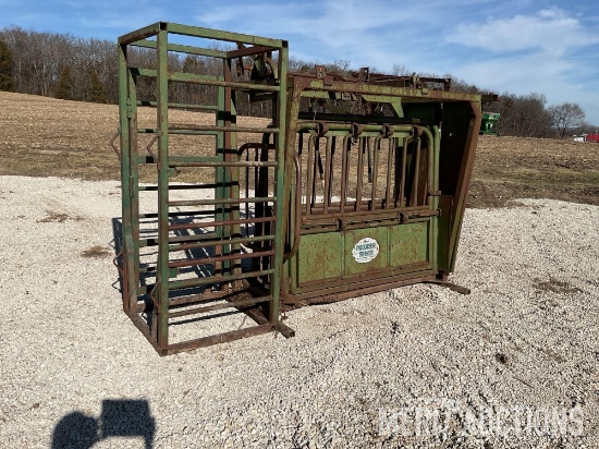 Powder River Cattle Chute
