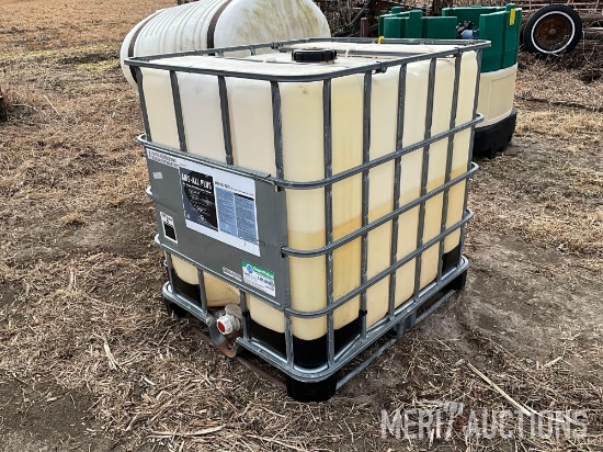 250 gal. poly tote