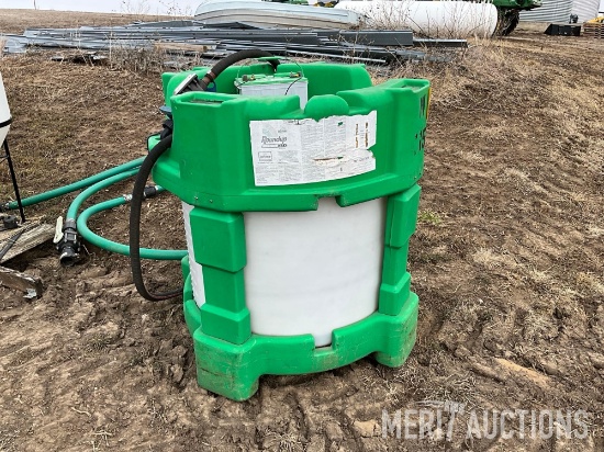 120 gal. poly tote