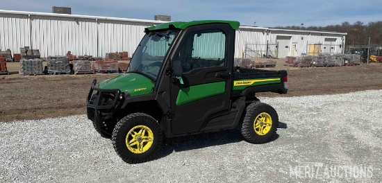 2023 John Deere 835R Gator