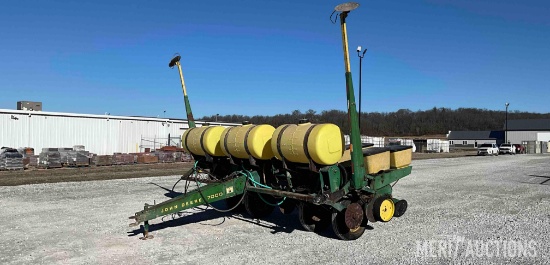John Deere 7000 6R30 Planter