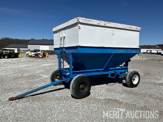 DMI D300 Gravity Wagon