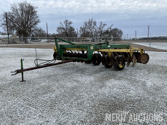 John Deere 340 Offset Disk