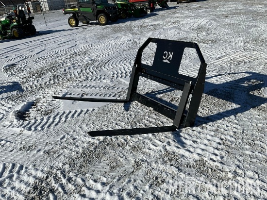 Skid Steer 42in. Pallet Forks