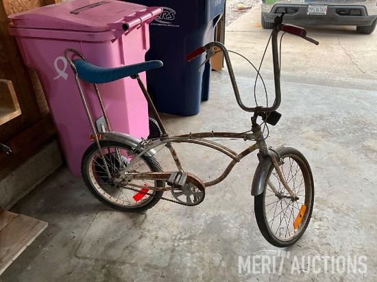1970s vintage Schwinn banana seat boys 3sp. bike