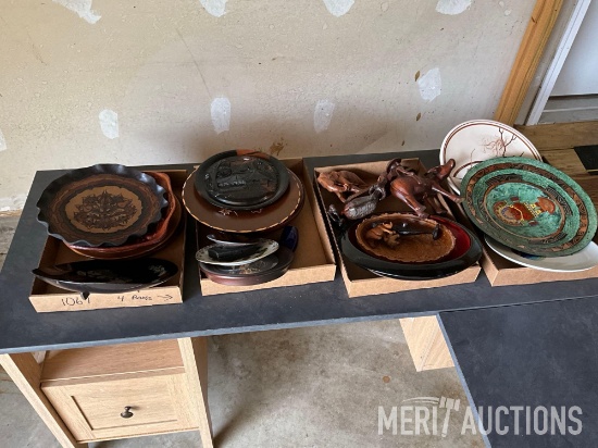 (4) flats of various decorative items