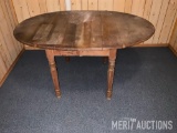 Vintage oak oval table as pictured
