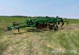 2000 John Deere 2700