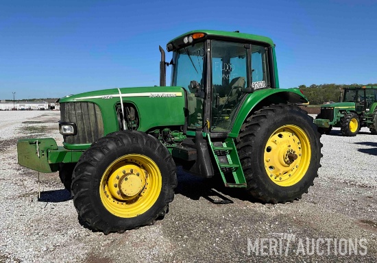 John Deere 7320 MFWD Tractor