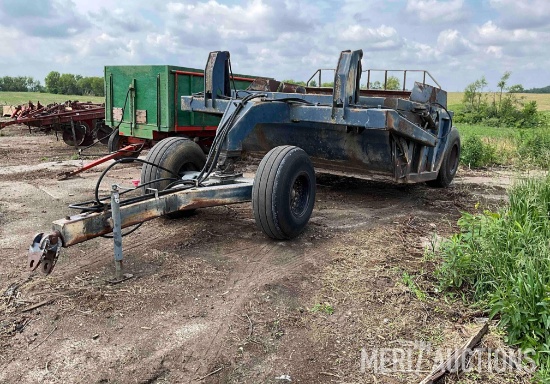 Strobel 9.5yd. Pull Type Scraper