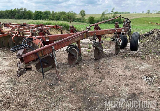 International 720 4-Bottom Plow