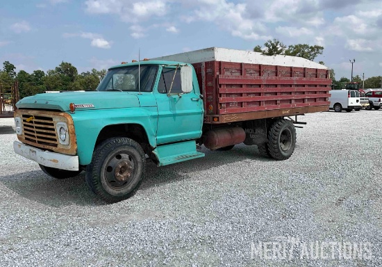 1967 Ford F600 Grain Truck