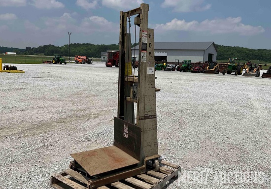Regal MV60 Crank Lift