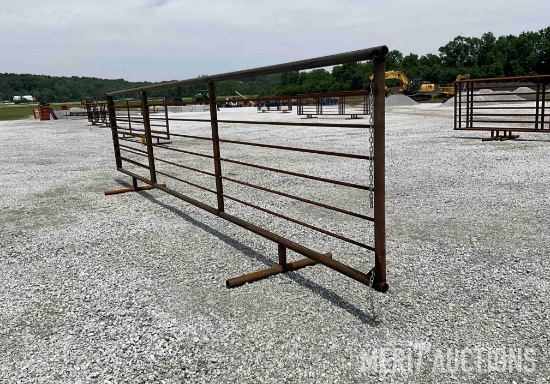 Free Standing 24ft. Panel with 7ft. Gate