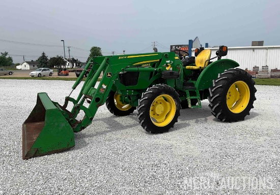2019 John Deere 5055E Tractor