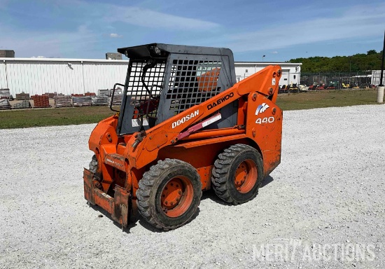 Doosan Daewoo 440 Plus Skid Steer