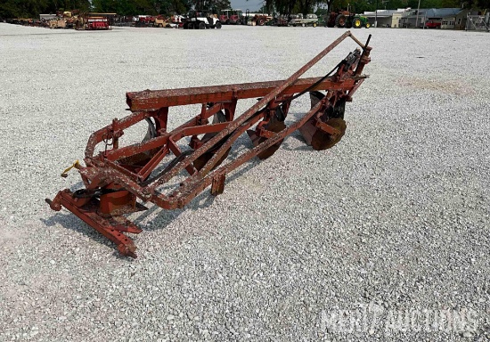International 4 Bottom Semi-Mounted Plow